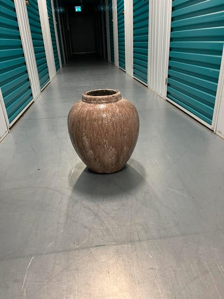 Mooie grote oudroze pot/vaas, Huis en Inrichting, Woonaccessoires | Vazen, Zo goed als nieuw, 50 tot 75 cm, Steen, Ophalen