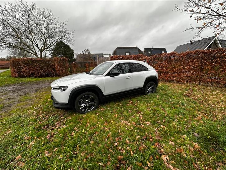 Mazda MX-30 E-skyactiv 145pk Aut 2020 Wit, Auto's, Mazda, Particulier, MX-30, ABS, Achteruitrijcamera, Adaptieve lichten, Adaptive Cruise Control