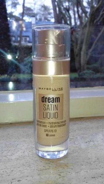 NIEUW: Maybelline Foundation Liquid Satin met hydrat.serum beschikbaar voor biedingen