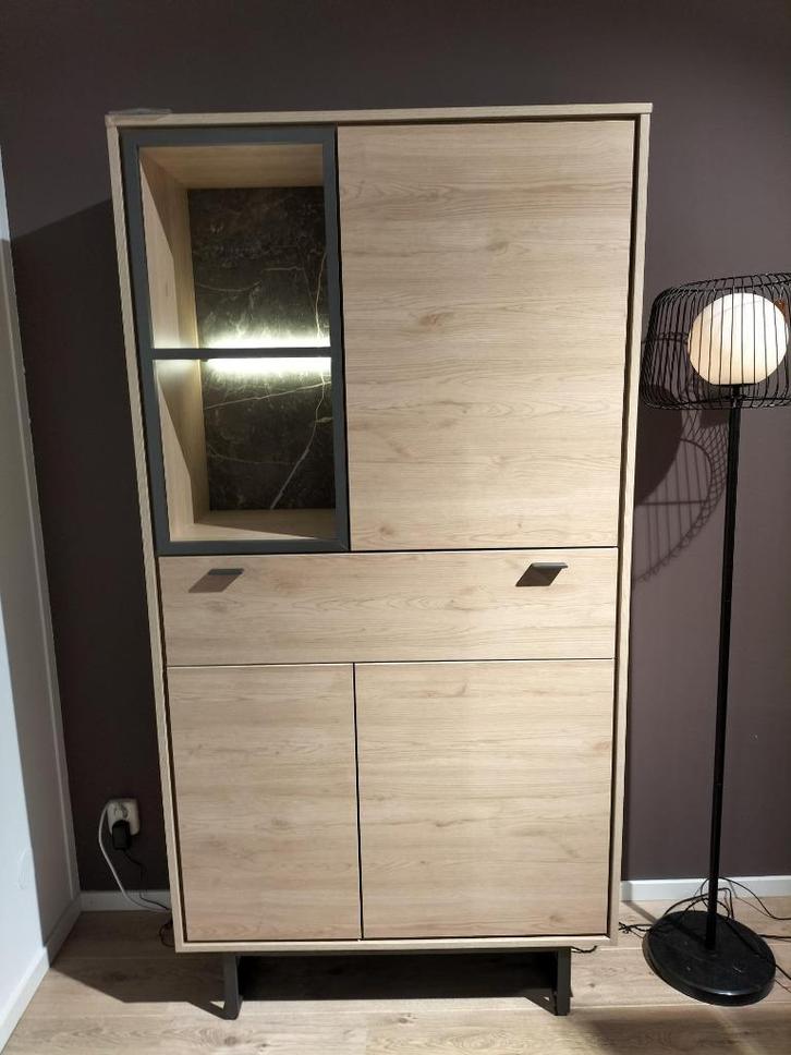 Helsinki collectie kasten, Huis en Inrichting, Kasten | Wandmeubels, Zo goed als nieuw, 200 tot 250 cm, 25 tot 50 cm, Met lade(s)