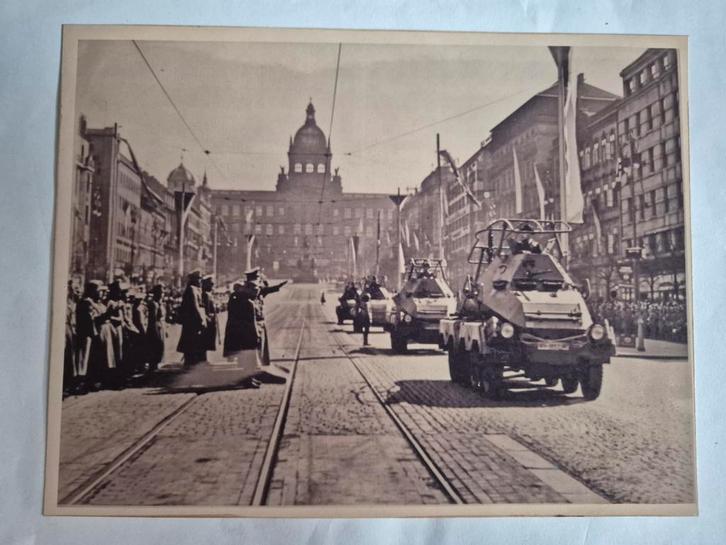 Foto parade installatie Rijksprotector Praag 1939, Verzamelen, Militaria | Tweede Wereldoorlog, Foto of Poster, Duitsland, Ophalen of Verzenden
