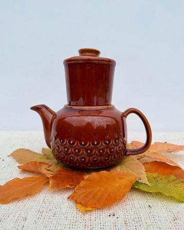 Vintage theepotje met filter bruin met decor beschikbaar voor biedingen