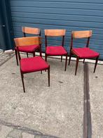 4 Teak AWA Teeffelen stoelen vintage retro dutch design €545, Huis en Inrichting, Stoelen, Hout, Gebruikt, Bruin, Dutch design Teeffelen vintage retro stoel