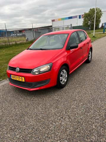 Volkswagen Polo 1.2 6V 44KW 2009 Rood beschikbaar voor biedingen