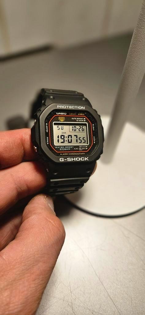 Casio DW-5000R-1AER, Sieraden, Tassen en Uiterlijk, Horloges | Heren, Zo goed als nieuw, Polshorloge, Casio, Staal, Overige materialen