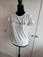 Wit T-shirt met 'La vie est belle' opdruk - Maat S, Kleding | Dames, T-shirts, Wit, Ophalen of Verzenden, Zo goed als nieuw, Korte mouw
