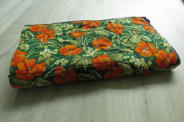 Vintage Retro Slaapzak met Bloemen beschikbaar voor biedingen