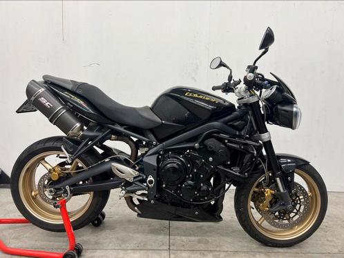 Triumph Street Triple 675 R 2012 met Sc-project, Motoren, Motoren | Triumph, Bedrijf, Naked bike, meer dan 35 kW, 3 cilinders