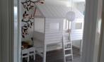 Leuke houten Halfhoogslaper / Hutbed 90x200cm  in whitewash, Kinderen en Baby's, Kinderkamer | Stapelbedden en Hoogslapers, Ophalen