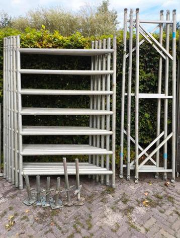 Altrex steiger. Brede uitvoering. Prijs is vast. beschikbaar voor biedingen