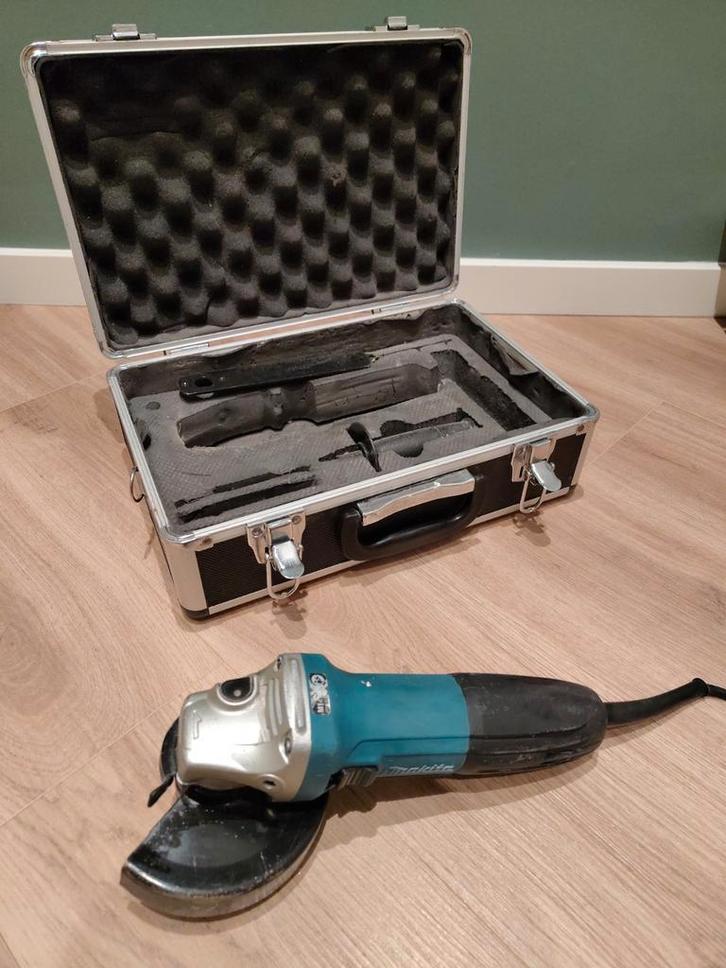 Makita GA5030R Haakse Slijper, Doe-het-zelf en Verbouw, Gereedschap | Slijpmachines, Gebruikt, Haakse handslijpmachine, 700 tot 1000 watt