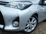 Toyota Yaris 1.5 Hybrid Dynamic (bj 2015, automaat), 12 maanden, Gebruikt, Euro 6, 4 cilinders