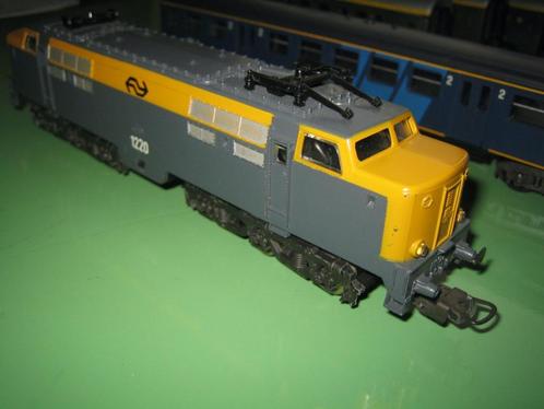Kleine verzameling LIMA treintjes en rails, Hobby en Vrije tijd, Modeltreinen | H0, Gebruikt, Treinset, Gelijkstroom, Lima, Analoog