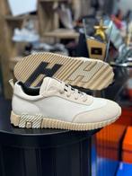 Beige Sneakers - Hermes, Ophalen of Verzenden, Zo goed als nieuw, Beige, Sneakers of Gympen