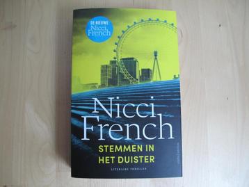 Nicci French - Stemmen in het duister paperback beschikbaar voor biedingen