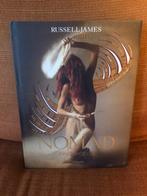 Fotoboek Nomad Two Worlds - Russell James, Russell James, Fotografie algemeen, Ophalen of Verzenden, Zo goed als nieuw