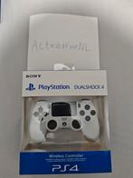 Gloednieuwe PS4 controllers (incl gratis oplaadkabeltje), Nieuw, Ophalen of Verzenden, Controller, Draadloos