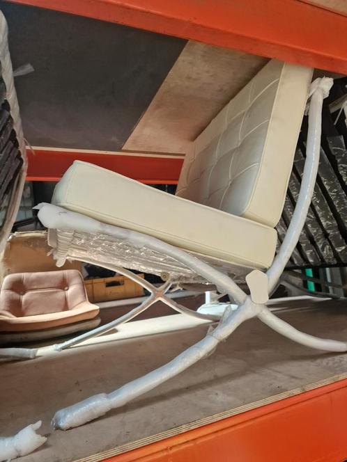 Wit lederen Barcelona relaxstoel fauteuil nieuw, Huis en Inrichting, Stoelen, Nieuw, Eén, Wit, Ophalen