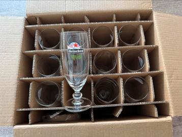 Heineken bier glazen beschikbaar voor biedingen