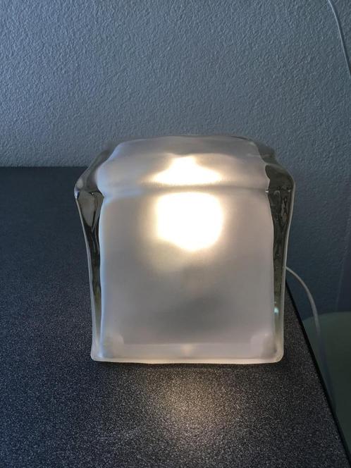 IKEA tafellamp IVIKEN 15,5 x 15,5 x 15,5 cm, Huis en Inrichting, Lampen | Tafellampen, Gebruikt, Minder dan 50 cm, Glas, Ophalen of Verzenden