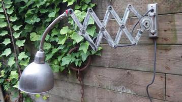 *Schaarlamp machinelamp* Industrieel vintage. beschikbaar voor biedingen
