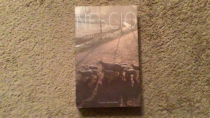 Nescio - Natuurdagboek. Paperback, 22x14x4 cm., 2009, Boeken, Literatuur, Zo goed als nieuw, Ophalen of Verzenden