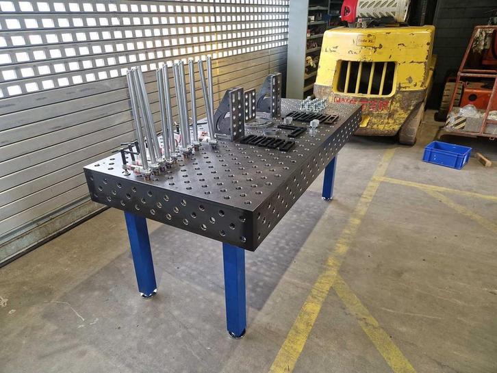 BODE - L2010 - Welding table - 2024, Zakelijke goederen, Overige Zakelijke goederen