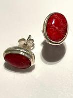 Oorbellen bloedkoraal zilver stekers, Sieraden, Tassen en Uiterlijk, Antieke sieraden, Ophalen of Verzenden, Overige materialen