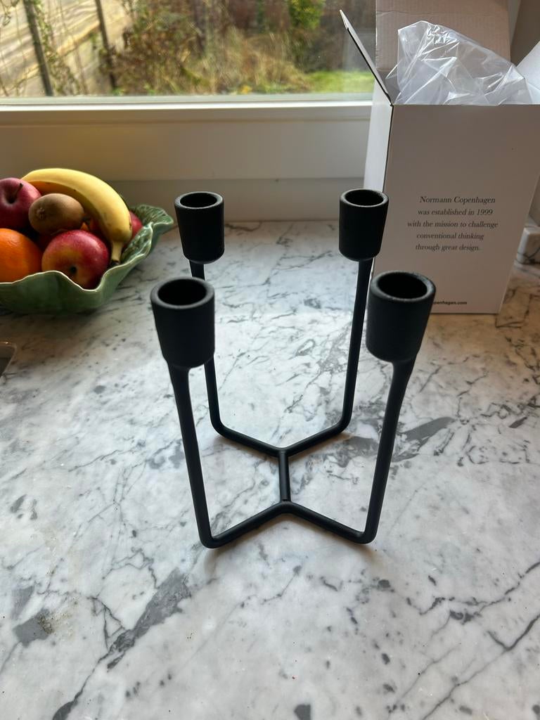 Normann Copenhagen Heima Kandelaar - Gietijzer, Zwart, Nieuw, Ophalen of Verzenden, Metaal