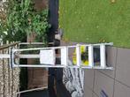 Altrex 4 treden en plateau., Doe-het-zelf en Verbouw, Ladders en Trappen, Ophalen, Gebruikt, Minder dan 2 meter