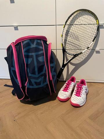 Tennis racket, schoenen, tas. Babolat, asics, Bidi Badu beschikbaar voor biedingen