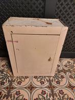 IJzeren kastje medicijnkastje keukenkastje brocante, Antiek en Kunst, Ophalen of Verzenden