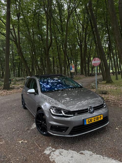 Volkswagen Golf 7 R uitgevoerd!, Auto's, Volkswagen, Particulier, Golf, Benzine, A, Hatchback, Automaat, Origineel Nederlands