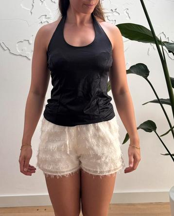 Halter top zwart satijnlook beschikbaar voor biedingen