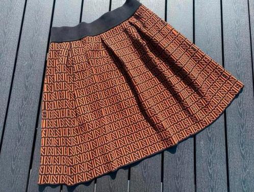 NIKKIE rok mt.40 ZGAN, Kleding | Dames, Rokken, Zo goed als nieuw, Maat 38/40 (M), Zwart, Boven de knie, Ophalen of Verzenden