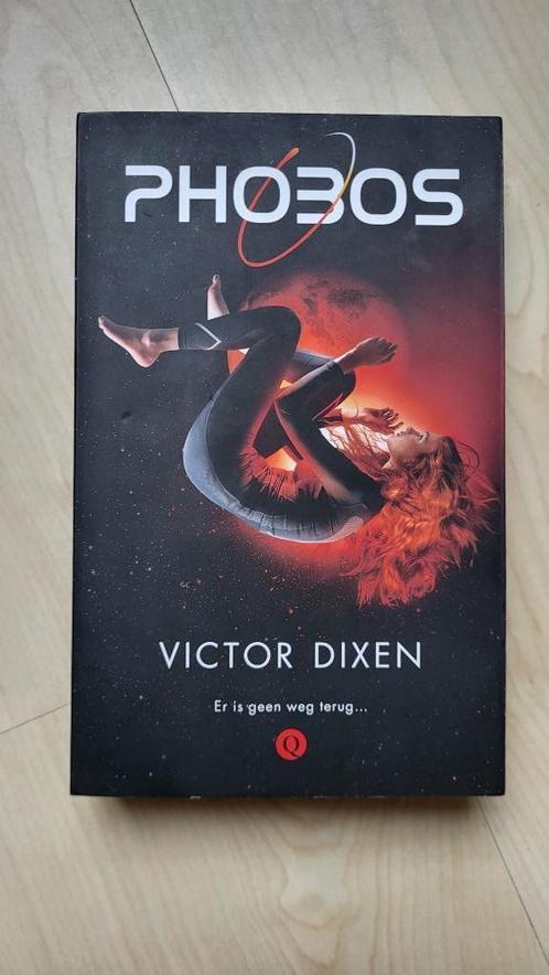 Phobos - Victor Dixen + Handtekening, Boeken, Kinderboeken | Jeugd | 13 jaar en ouder, Gelezen, Fictie, Ophalen of Verzenden