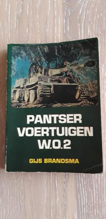 Pantservoertuigen W.O. II boekje Grote Alken. beschikbaar voor biedingen