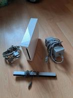 Nintendo wii spelcomputer MAAR ZONDER CONTROLLERS, Ophalen of Verzenden, Zo goed als nieuw