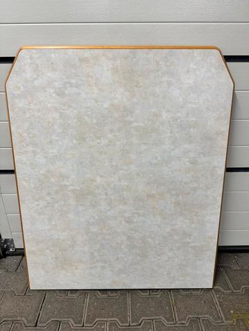 Zeer mooi fendt tafelblad / tafel 108x90cm incl. Inhaak rand beschikbaar voor biedingen