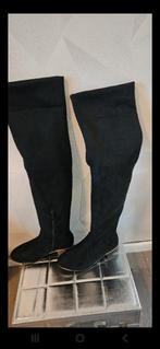 Dames knie laarzen maat 36, Kleding | Dames, Schoenen, Hoge laarzen, Zwart, Ophalen of Verzenden, Zo goed als nieuw