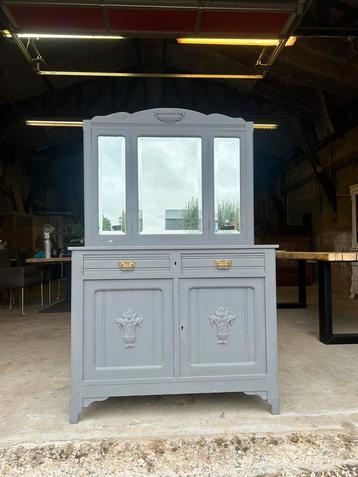 Antiek eiken commode met bovenspiegel beschikbaar voor biedingen