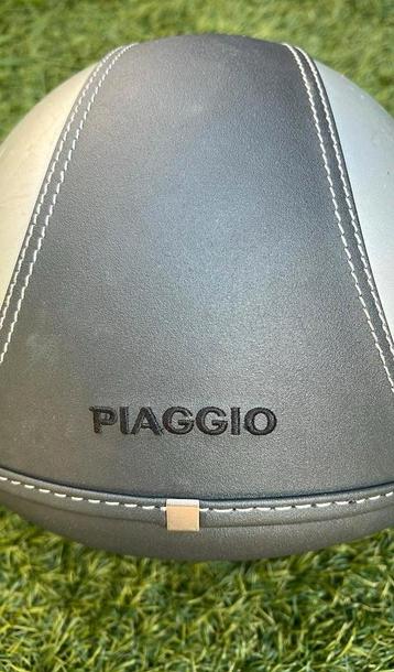 Piaggio helm XS beschikbaar voor biedingen