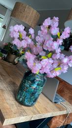Vaas met kunst bloemen, Ophalen of Verzenden, Zo goed als nieuw, Binnen