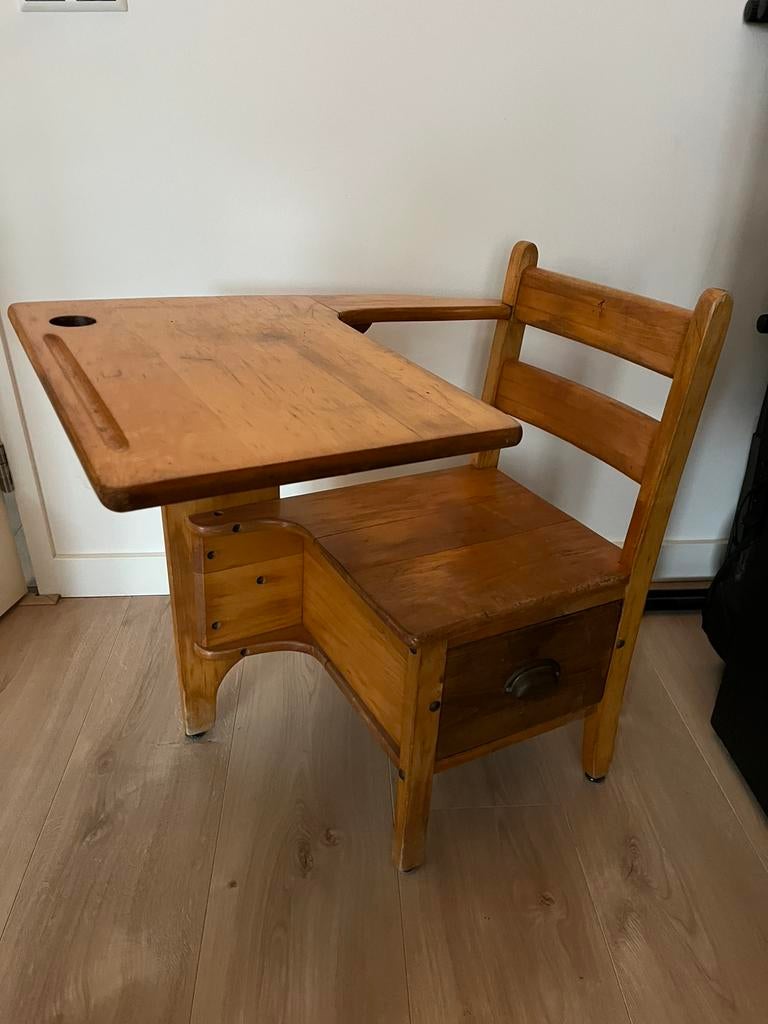 Antiek schoolbankje, Antiek en Kunst, Antiek | Meubels | Stoelen en Banken, Ophalen of Verzenden