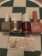 Nagellak setje met nagelstickers 5 producten nieuw, Ophalen of Verzenden, Nieuw, Rood, Handen en Nagels