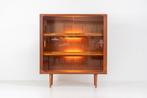Vintage vitrinekast van Svend Dyrlund, 100 tot 150 cm, Teakhout, Ophalen of Verzenden, Zo goed als nieuw