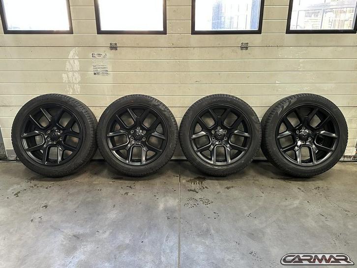 22" Originele Ram 1500 wielen | Pirelli all season | Demo st, Auto-onderdelen, Banden en Velgen, Banden en Velgen, All Season