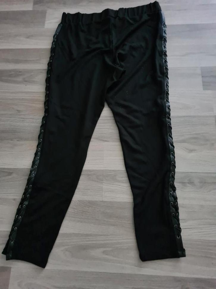2)Te koop nieuwe zwarte broek met veters maat L ong.44/46, Kleding | Dames, Broeken en Pantalons, Nieuw, Maat 42/44 (L), Zwart