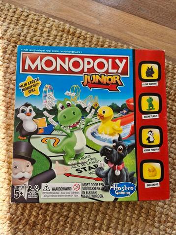 Monopoly junior gezelschapsspel  beschikbaar voor biedingen