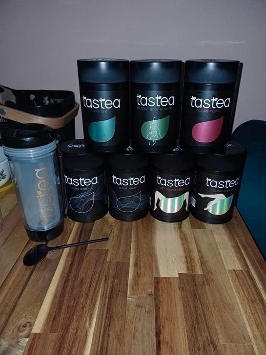 Leuk Tastea Pakket met Beker en Lepel, Diversen, Levensmiddelen, Ophalen of Verzenden